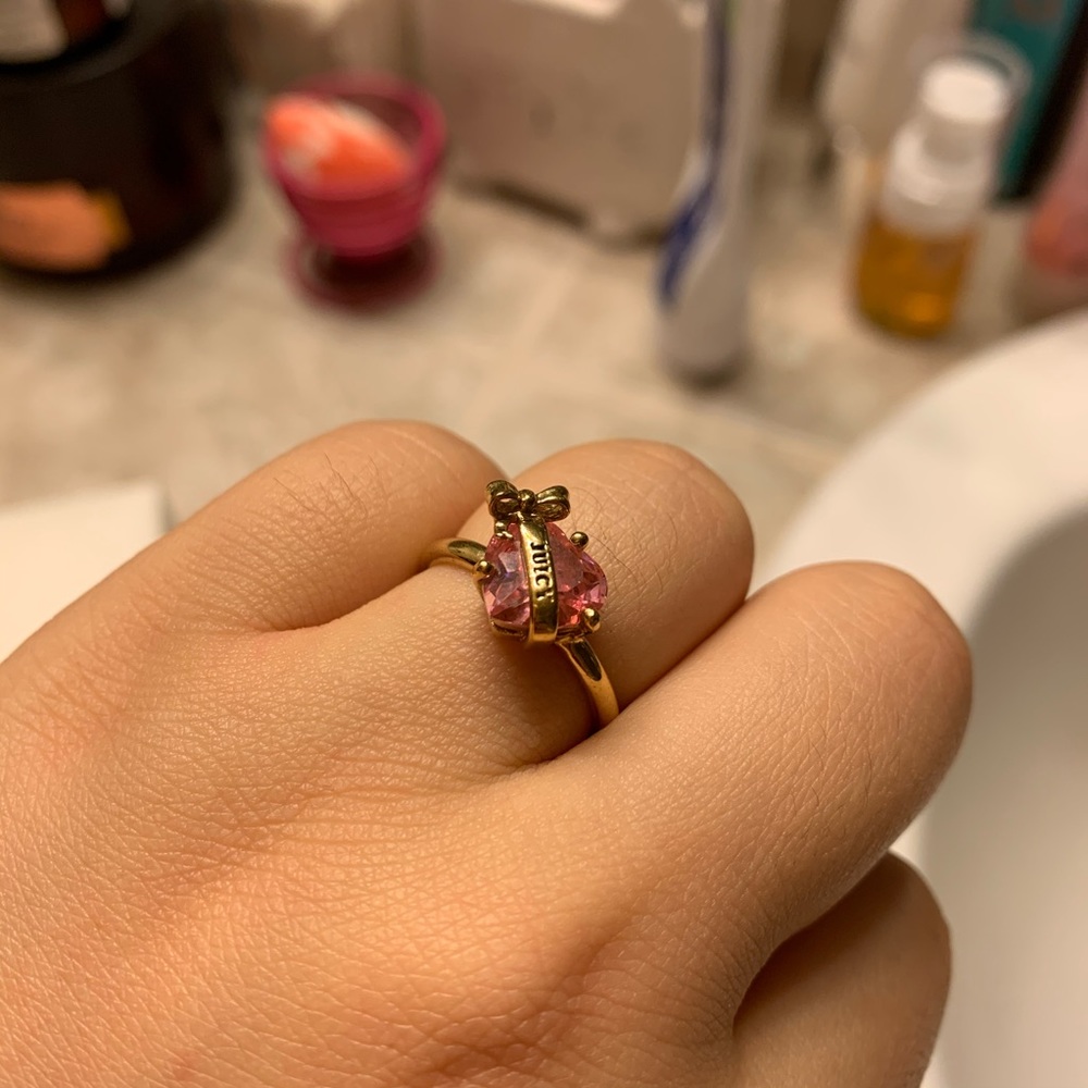 Juicy Couture crystal heart ring
